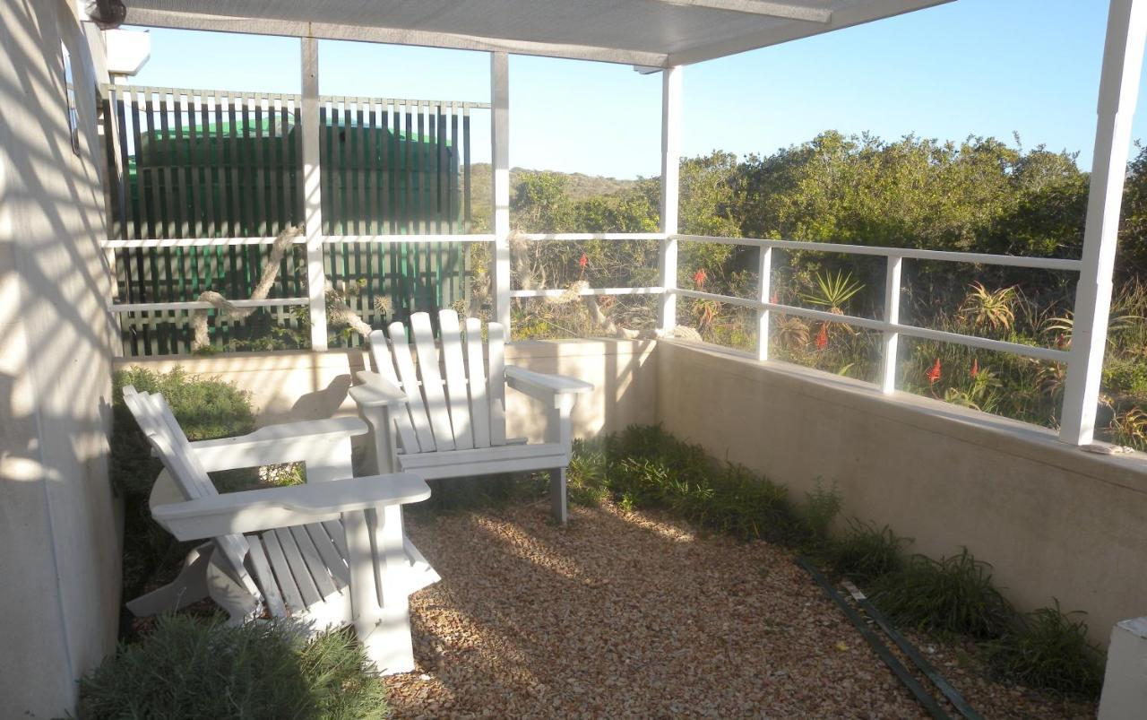 Charlotte House Stilbaai Exterior foto