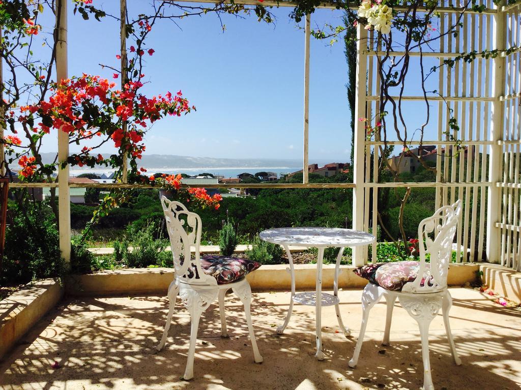 Charlotte House Stilbaai Quarto foto
